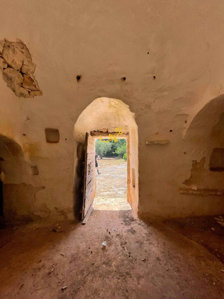 20251124182850-24