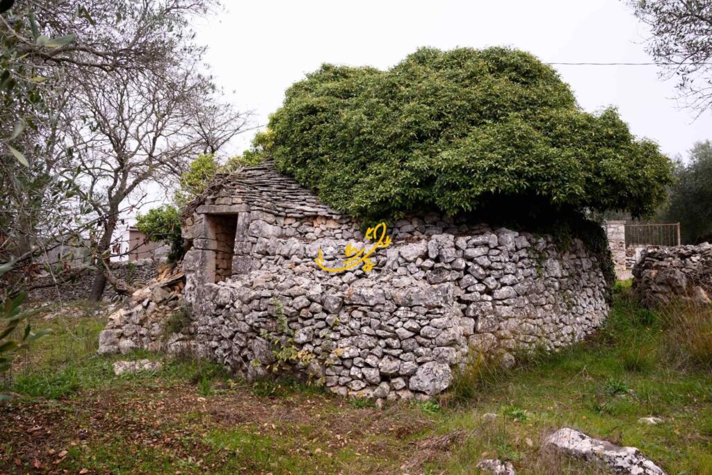 Noci, Trullo con terreno