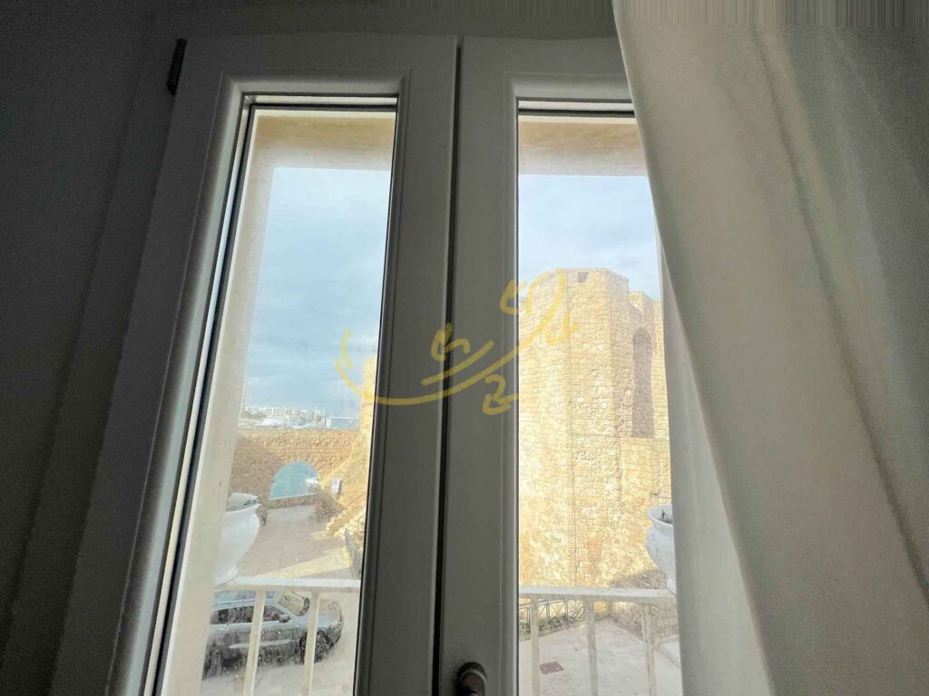 G1732483646112570