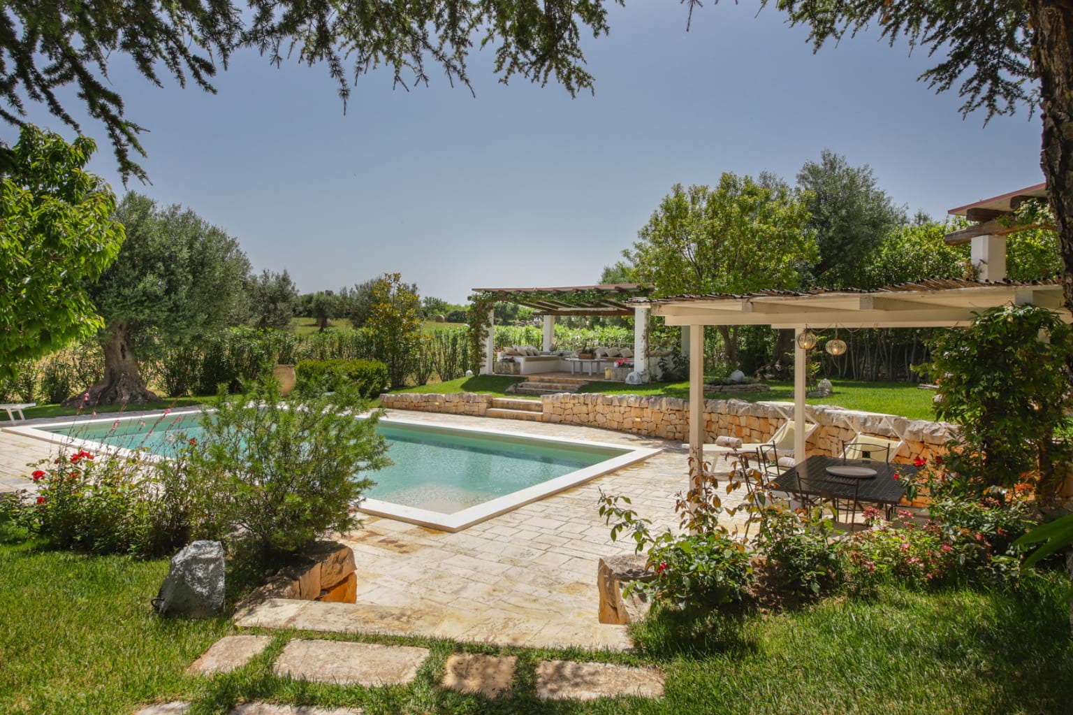 Comprare una casa vacanze in Puglia cosa serve nel 2026